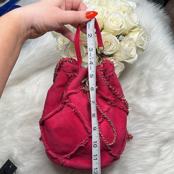 Chanel 2020 Collection Hot Pink Drawstring Bag!! Limited Production 🔥🔥🔥🔥 - Picture 9 of 11